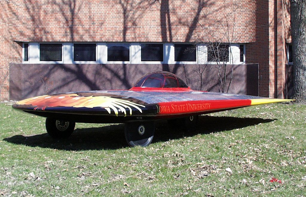 PrISUm Phoenix, Iowa State's 1999 solar race vehicle