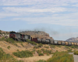 Having met 8140 at Westwater, the local proceeds west into Utah