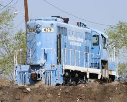 And here's a chop-nose GP7, SWRR 4291, probably of CNW heritage (but I can't prove it)