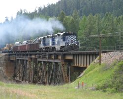 The line crosses and re-crosses the Clark Fork several times. This is one such crossing, a few miles south/east of Quinns.