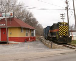 Taking the east leg at old Milan depot.