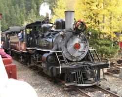 Here's the extra at Hall Tunnel, working up as we work down.