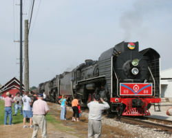 Arriving at the second stop - Geneseo. The crowds did finally part from the tracks.