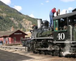 And a parting shot of 40 getting some last minute attention that morning. I just liked it, so I threw it in at the end. Thanks for reading.