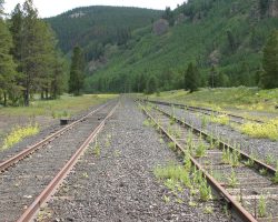 Looking uphill towards the tunnel at Pando - no sign of any vehicles through here