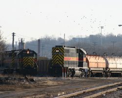 Two days later, on Monday, IAIS 625 sits on the point of five other black IAIS units on the BICB-29 in the Rock Island yard. Meanwhile, RISW (the Rock Island switcher) goes abouts its business with 628.
