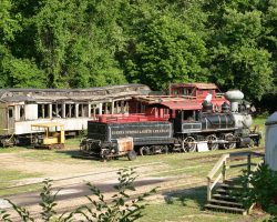 A closer view of that steamer - ESNA 1 was built by Baldwin in 1906 for WT Carter & Brothers Lumber Company