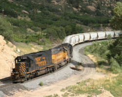 Another lucky sunlight break gives us this S-curve shot of the pushers from the same spot as 77