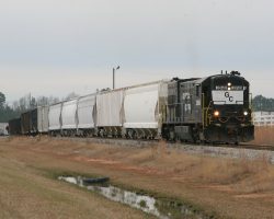 Dublin is the other town along the line that sports a local switcher. This one, unlike the one at Vidalia, seemed to be active every weekday. By my experience, it spends most of its day working the SP Newsprint plant to the southeast of town on a short branch, so there aren't a lot of photo ops, however.