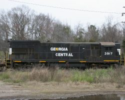 Normally I wouldn't waste trip report space on roster shots, but these are just so darn unusual. Note that all three of these units in Savannah are of the early batch, and ride on AAR Type B trucks. This is in contrast to the set from Macon, which all are on GE FB2s.