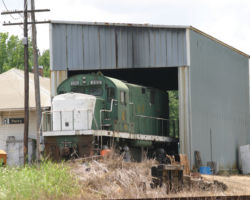 Another look at 101 in the Perry, AR, enginehouse. Sister C-420 LRWN 102 was nowhere to be found