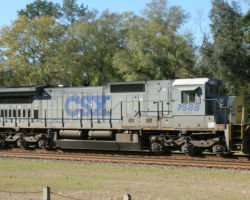 This is one of the very few YN1 painted units that I've ever seen (CSXT 7588)