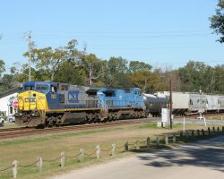 Here's Q155 southbound through town at 1017h. Power on the front is CSXT 7863, trailed by CSXT 7922 (an ex-LMS unit)