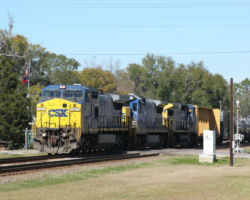Another southbound manifest at 1240h, this one lead by CSXT 7377, an ex-Conrail 8-40CW.
