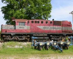 A side view of this iteration of WTNN paint