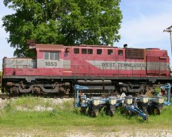A side view of this iteration of WTNN paint