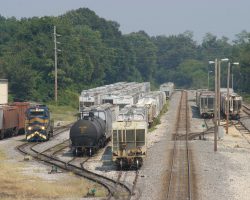 Moving along, this is the Tennessee-Kentucky Railroad, or TKEN. This is a rare ex-IC GP28 of the same number working the Dyersburg, TN yard.