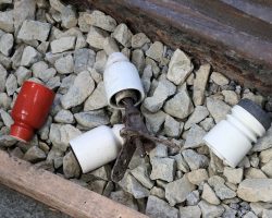 Of course, being an insulator collector, my eye was instantly drawn to these four - in particular the red Bullers. Somehow I don't think these are quite native - the dryspot on the right is marked "LNER" for London & North Eastern Railway.
