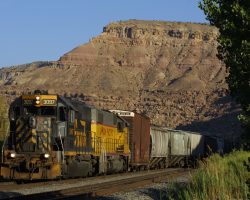 The Montrose Local rolls into the Bridgeport a few minutes after 0800h, and taking the hole for two northbounds.