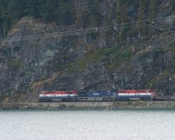A dreary Monday morning look at SQPG sitting at North Mons, waiting for a helper set to clear up in front of it.