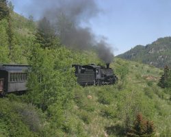 After an hour break at Osier to feed ourselves, we were once again eastbound behind 487. One note about Osier - the food is very much improved over the last time I rode the train (about five years ago). It's $8.50/person, and all-you-can-eat. While the entrees are great, the dessert is all that much better. As someone who loves his dessert, I strongly recommend picking yours up before everyone else does.