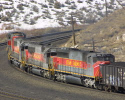 A very short Utah coal load leaves Kyune.