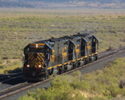 Just another gratuitous shot of the light power near Banning, from the US 6 bridge