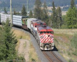 PGSQ departs the 100 Mile House area, curving around to pass under Hwy 97 just south of town.