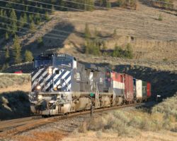 The last light of the day at Glenfraser hits 4653 at around 1845h. Another few minutes and most of the canyon will be dark.