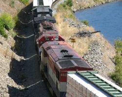 From the same spot, we see the helper set - 4626, 764, and 4646 - cut in about 2/3 of the way back.