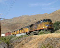 The only train I stopped to catch on the way home was this southeast-bound UP on the Oregon Trunk in Lime, OR.