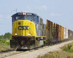 The Spirit of Tampa, an SD70M in YN2, serves as power for this mixed rolling south towards Fort Green on 8-May.