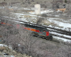 Utah 9002 brings up the rear on the helper set. Look at the exhaust!