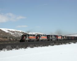 After dropping its helper set at Colton, 9005 speeds west towards the summit