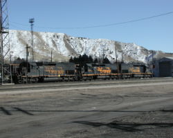 With nothing else to do, DRGW 5360/5410/5345 idle in Helper