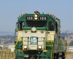 Here, CFNR 109 returns to Napa Junction from a local that serviced several industries on the Napa Subdivision line at almost noon on Wednesday, 15-Aug-2001.