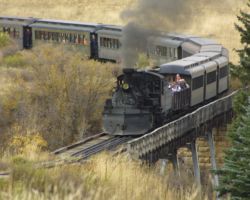 487 and train step out onto the Lobato trestle