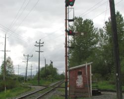 The dual-bladed semaphore guarding the CP line at Abbotsford...