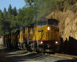 After a DPU failure, 9391 gets underway again at Clipper Gap.