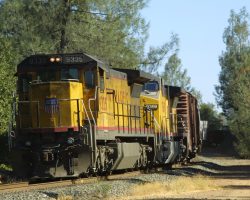 Some days I have to love DPU - twice the photo opportunities with each train, this time looking the other way at Clipper.