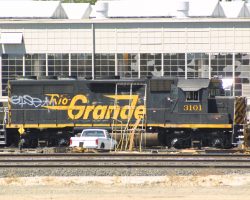 The other unit visible in the last photo is really 3101, sitting outside the shops. Later in the morning, it was moved to this easily photographed location.