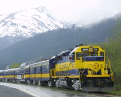 A few hours later, the train has been turned as is ready for its run back to Anchorage.