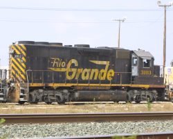 More small Rio Grandes that have wandered away from home - on Sunday, 19-Aug-2001, DRGW 3103 and 3116 were in a consist at Watsonville Junction, waiting for local duties.