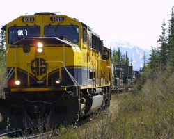 ARR 4016 and 4015 lead a northbound at Denali National Park on 23-May-2002