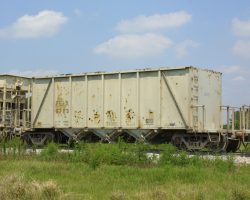 The medium FLIX variant (8723) seen on a train near Bradley Junction. This would be the modeller's ideal area - all sorts of odd, specialized cars in a captive pool.