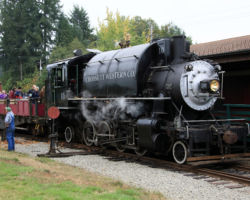 CW 10 with the regular Sunday passenger train at the Yacolt station