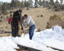 Clearing track the hard way - making sure those flanges and points are clear at the back of Big Horn.