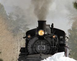 Somewhere out on the line we found this - enough snow and an angle to make 487 look like it was really working through the winter weather.