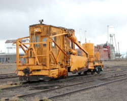 I'm procrastinating by taking pictures of fun-to-model MOW equipment