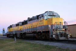 Back at the Clewiston shops, 410 and 407 are tied down for the night.